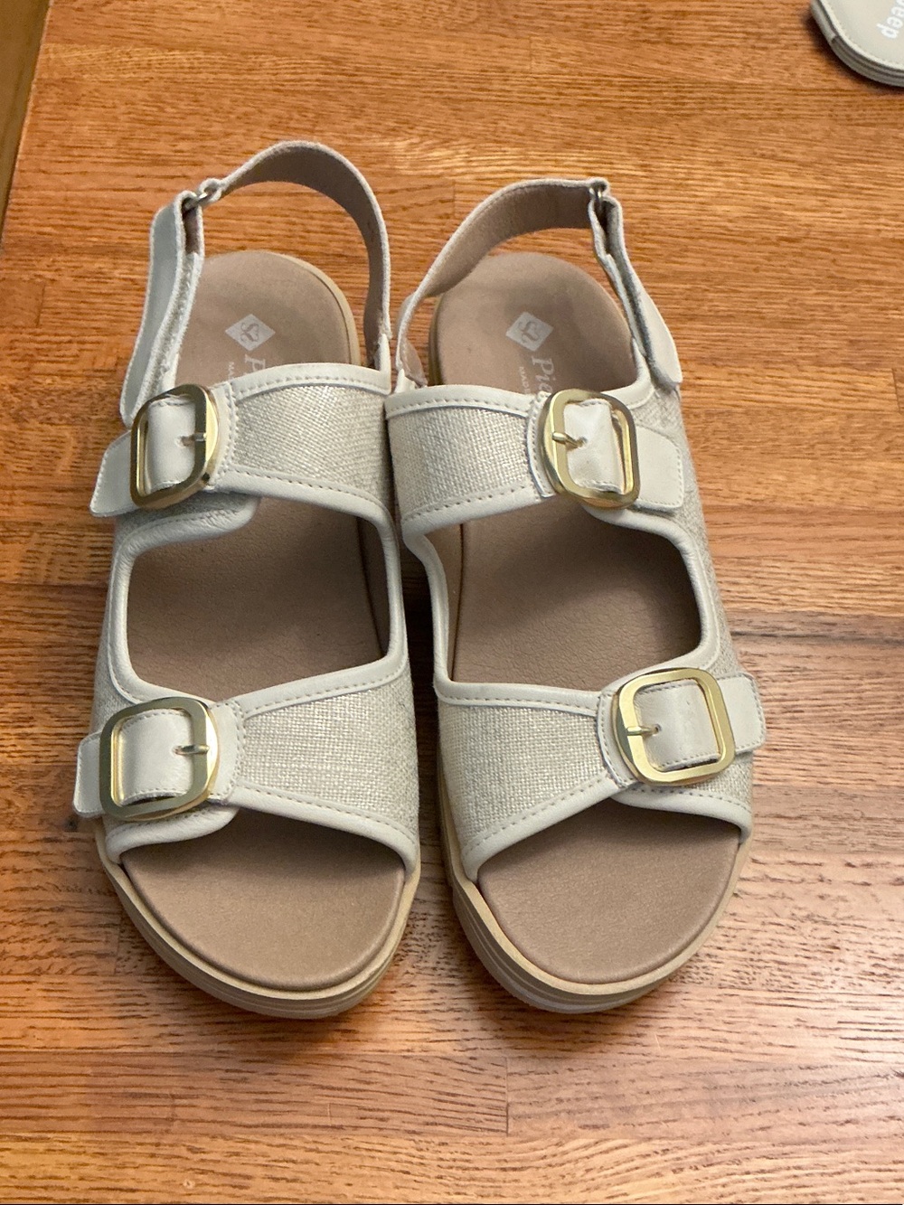 Women's Cream Buckle Sandals with Cushioned Footbed